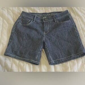 Canyon River Blues Women's Size 8 Railroad Stripe Denim Bermuda Shorts